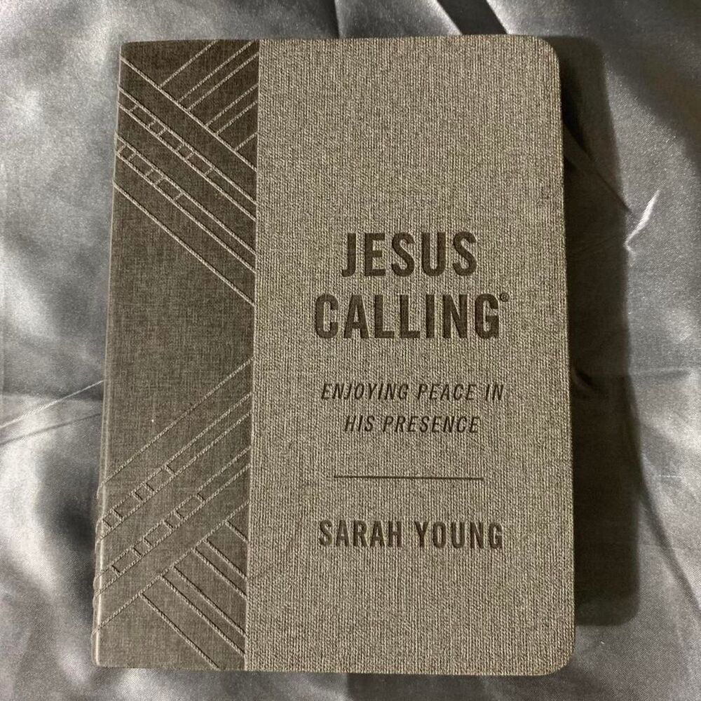 Book: Jesus Calling: Enjoying Peace in His Presence by Sarah Young